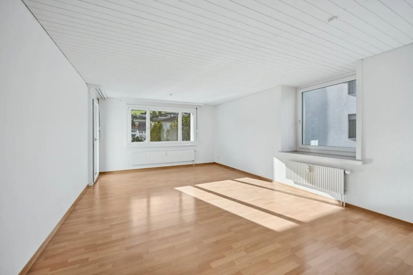 Beautiful and bright apartment for rent in Thürnen - Photo 6 of 8