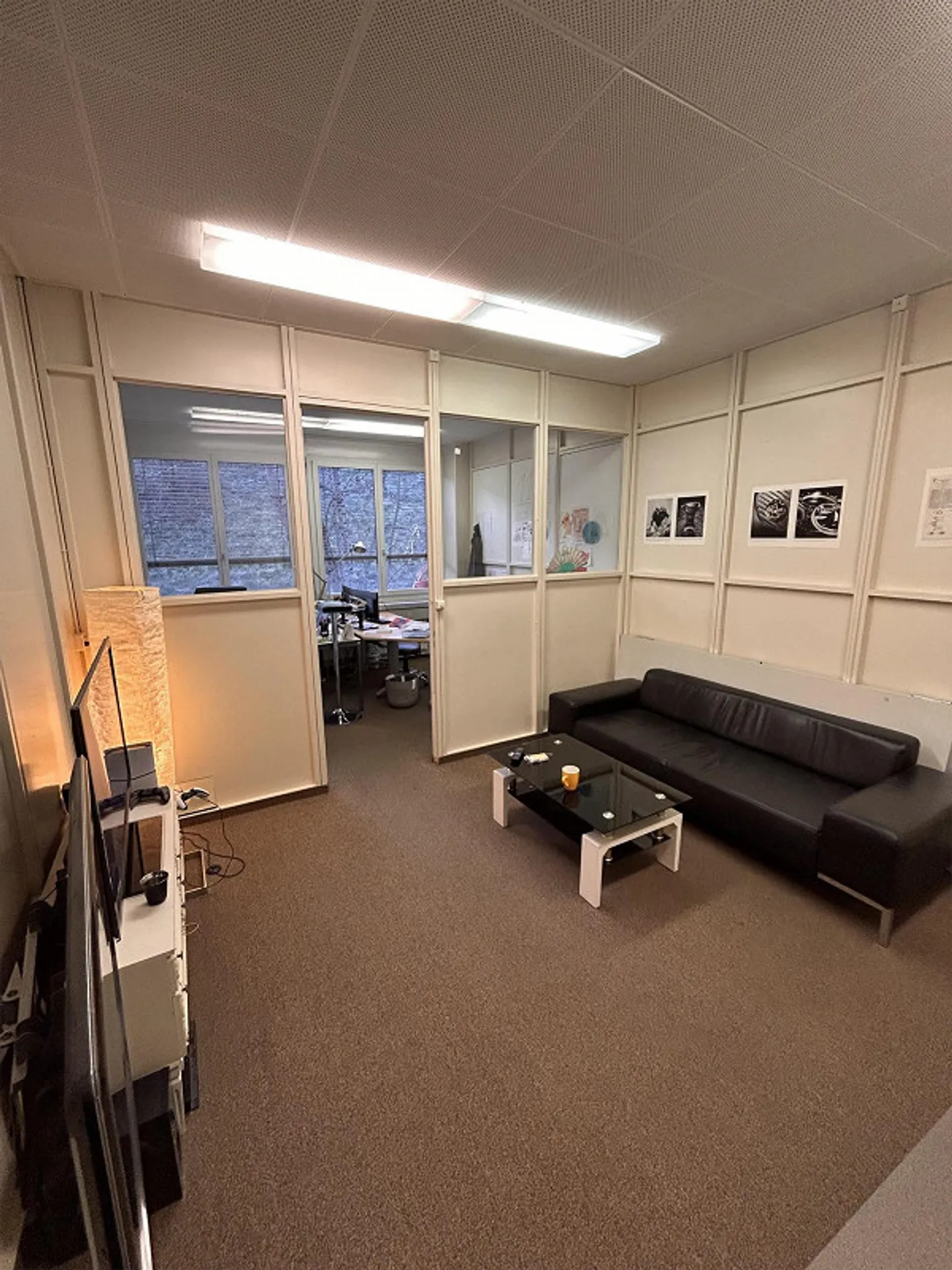 Bureau/Atelier et Espace de Stockage St. Gallen-Ouest - Photo 2 sur 4