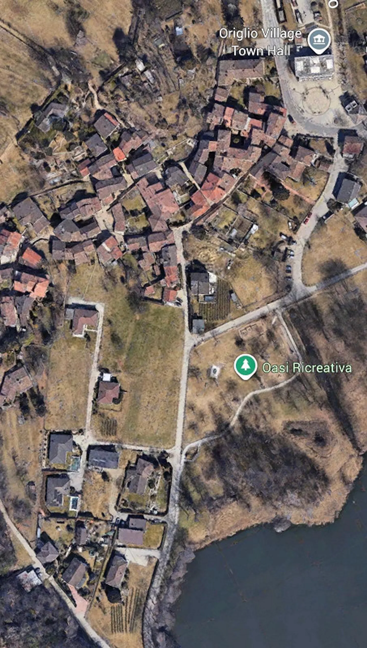 Living the green, every day – Detached house facing the pond - Photo 3 of 12