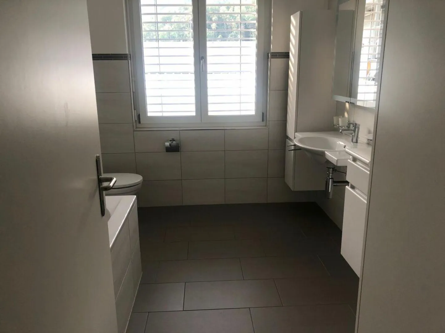 Appartement attrayant de 4,5 pièces à Oberbipp disponible à la location immédiate (1 place de parking souterrain incluse !) - Photo 3 sur 5