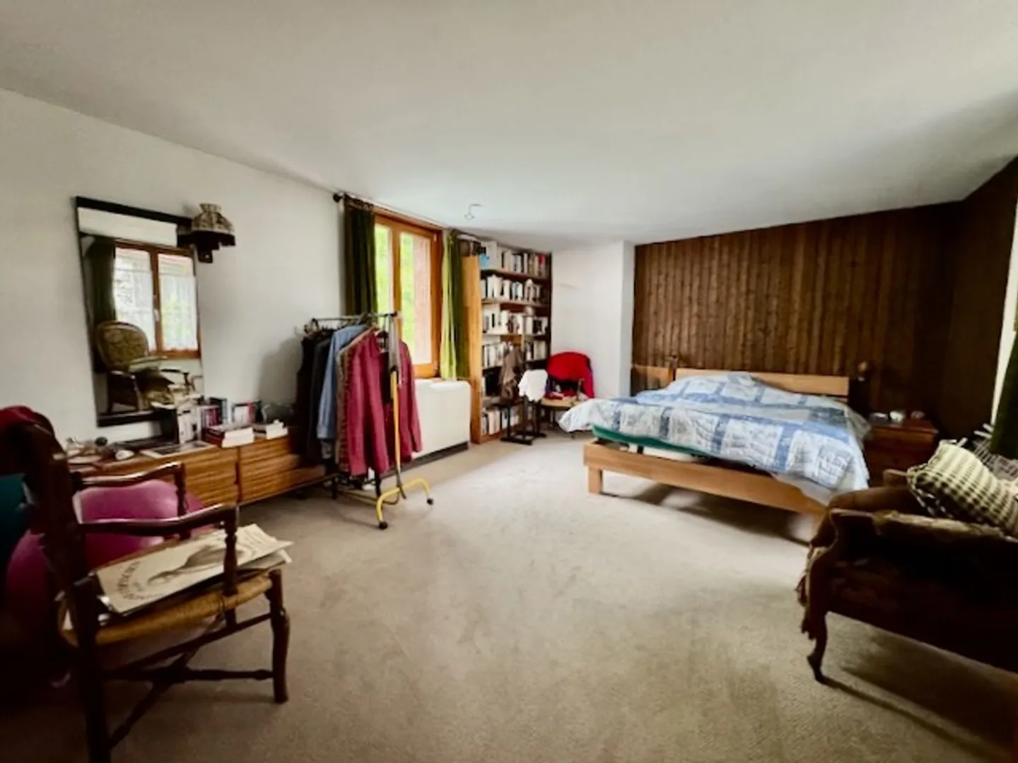 Exclusively: Detached house to renovate in Brenets - Photo 10 of 13