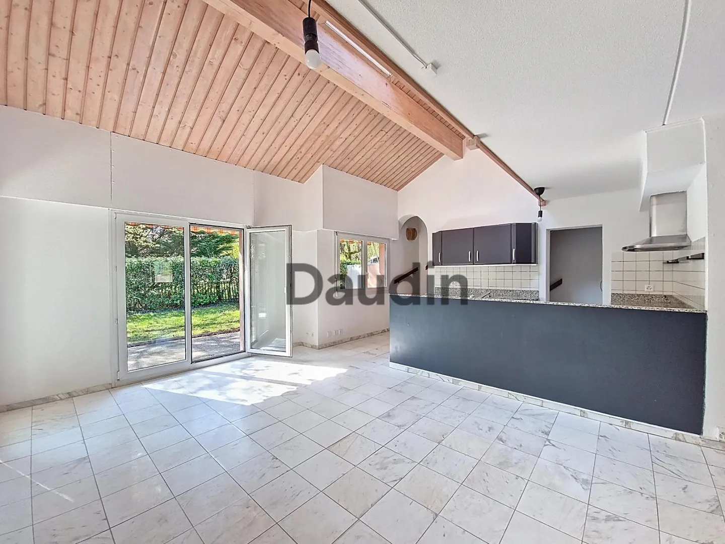 Villa - Foto 2 di 10