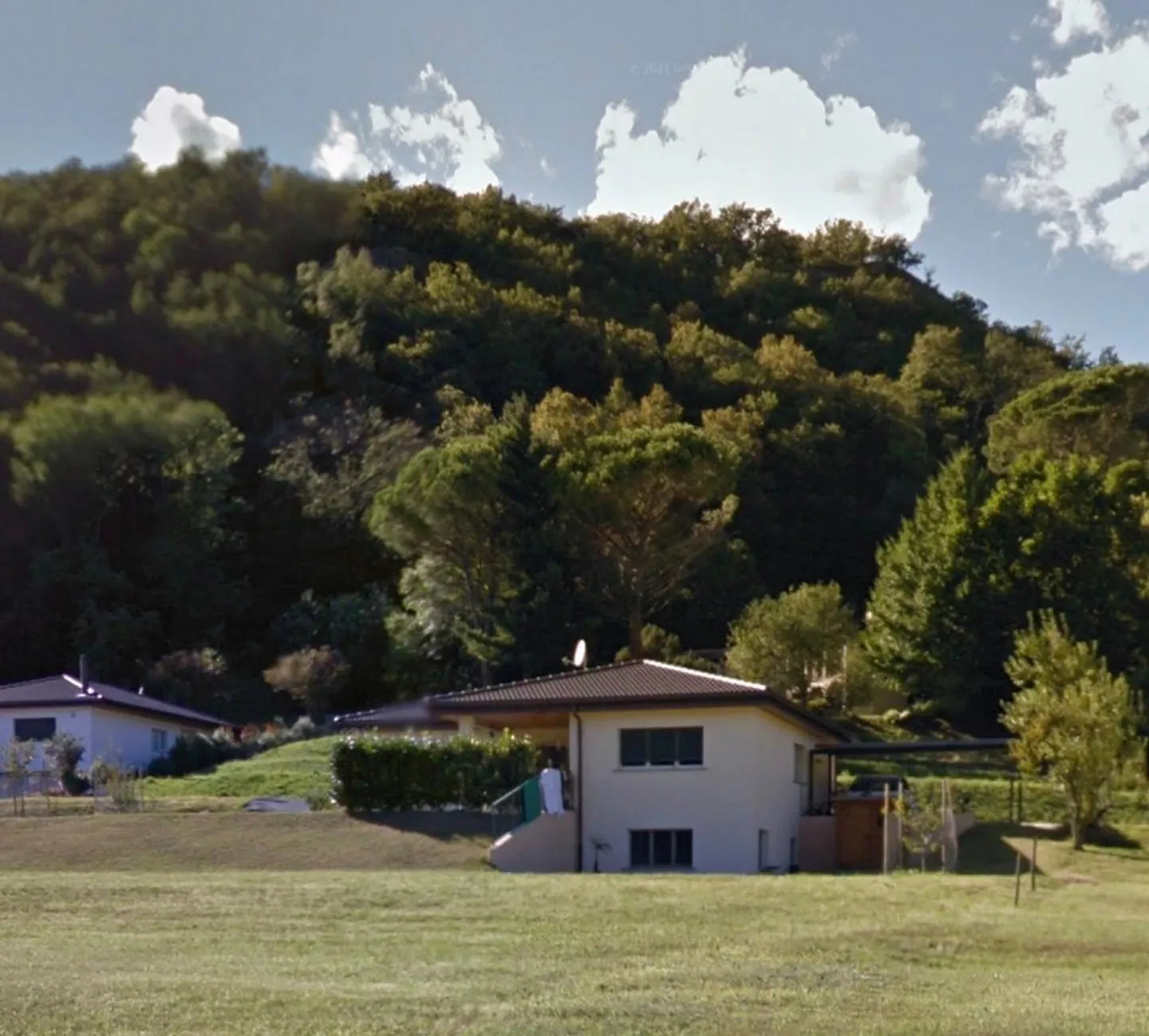 Living the green, every day – Detached house facing the pond - Photo 7 of 12