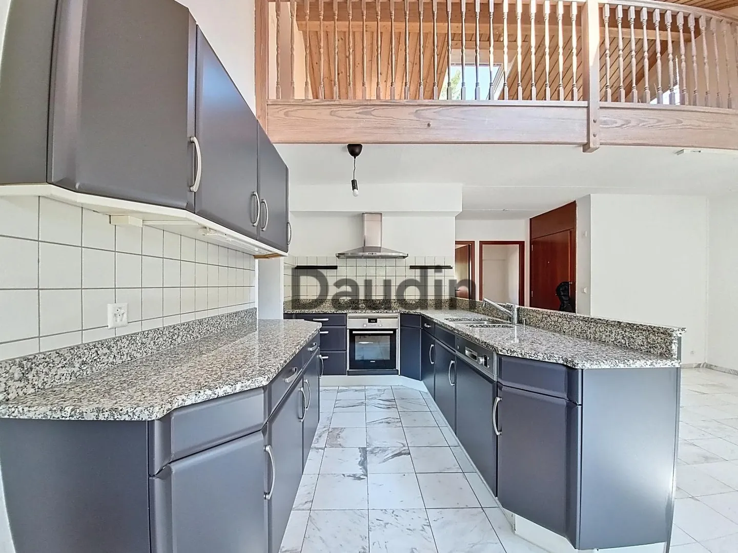 Villa - Foto 3 di 10