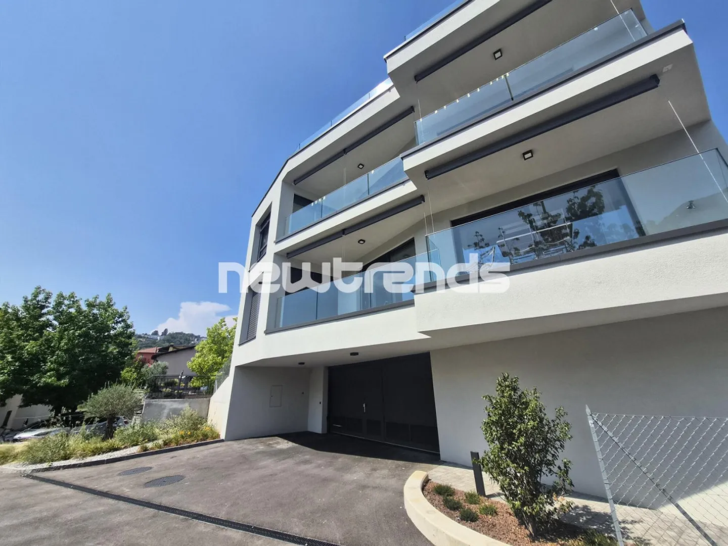 Canobbio, Duplex 3.5 rooms with private garden - Photo 1 of 15
