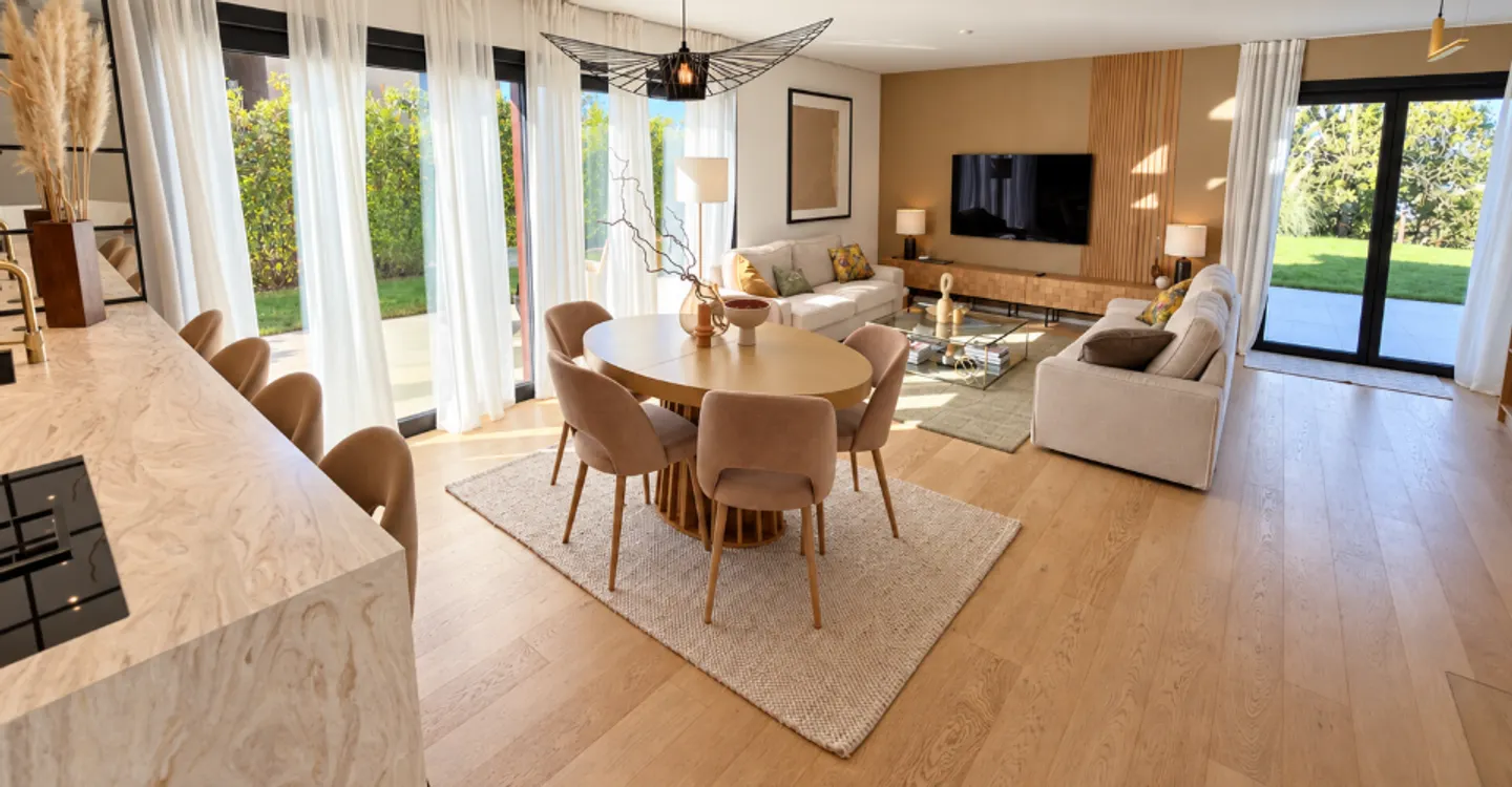 Exceptional Detached House - Photo 2 of 15