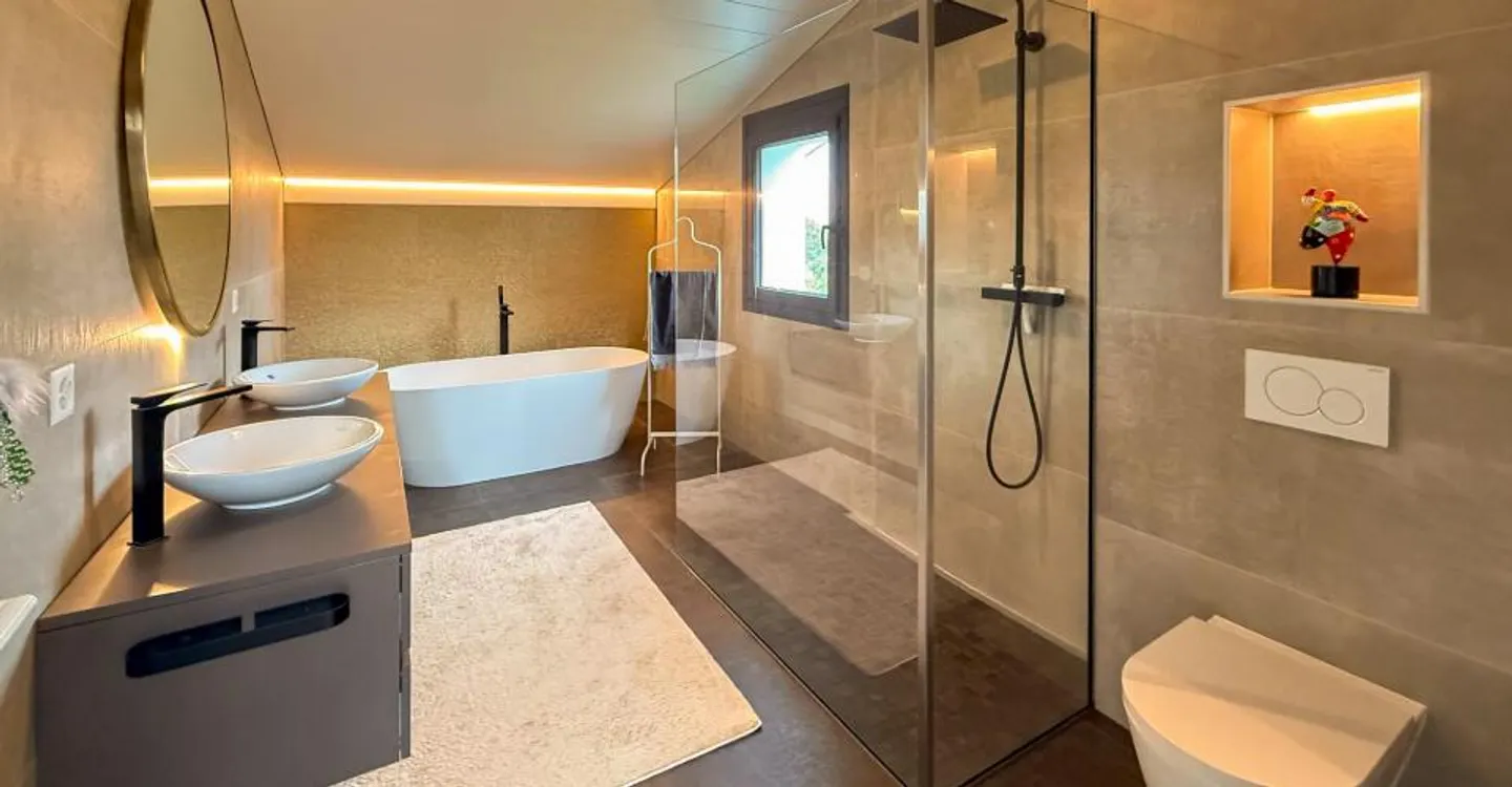 Exceptional Detached House - Photo 9 of 15