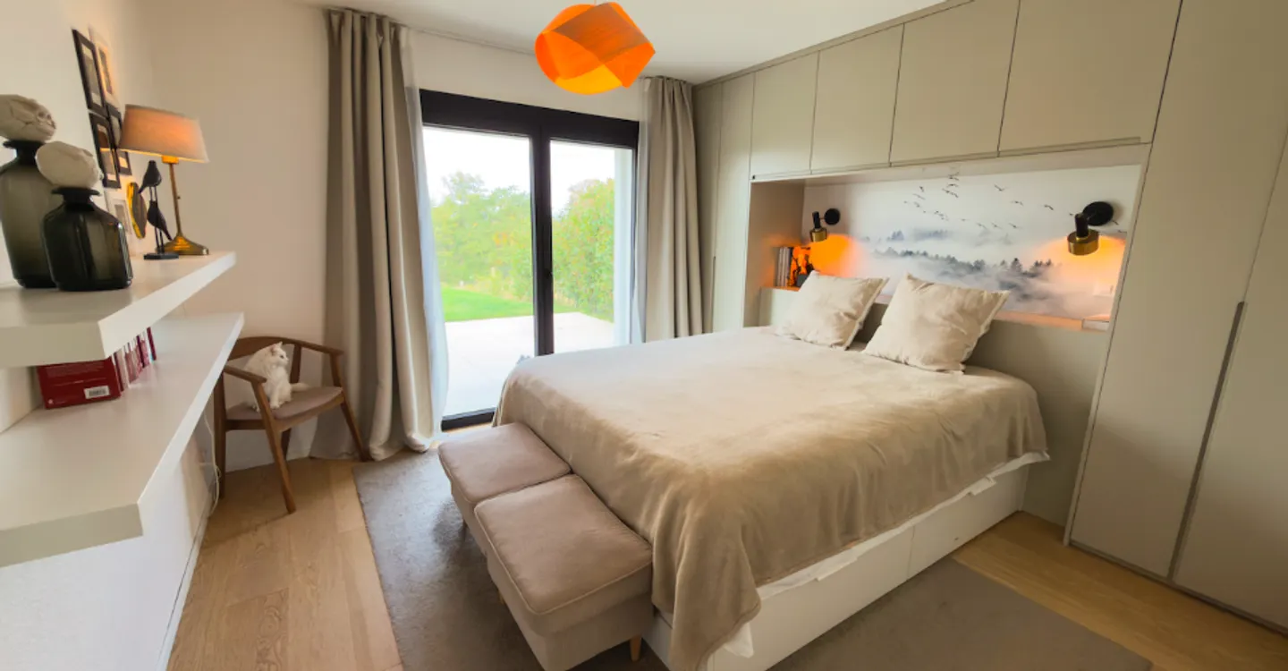Exceptional Detached House - Photo 3 of 15