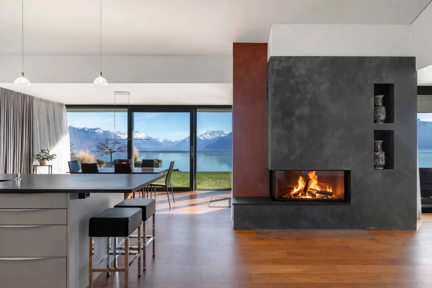 Penthouse of Superlatives with Terrace and Panoramic View of the Lake! - Photo 11 of 13