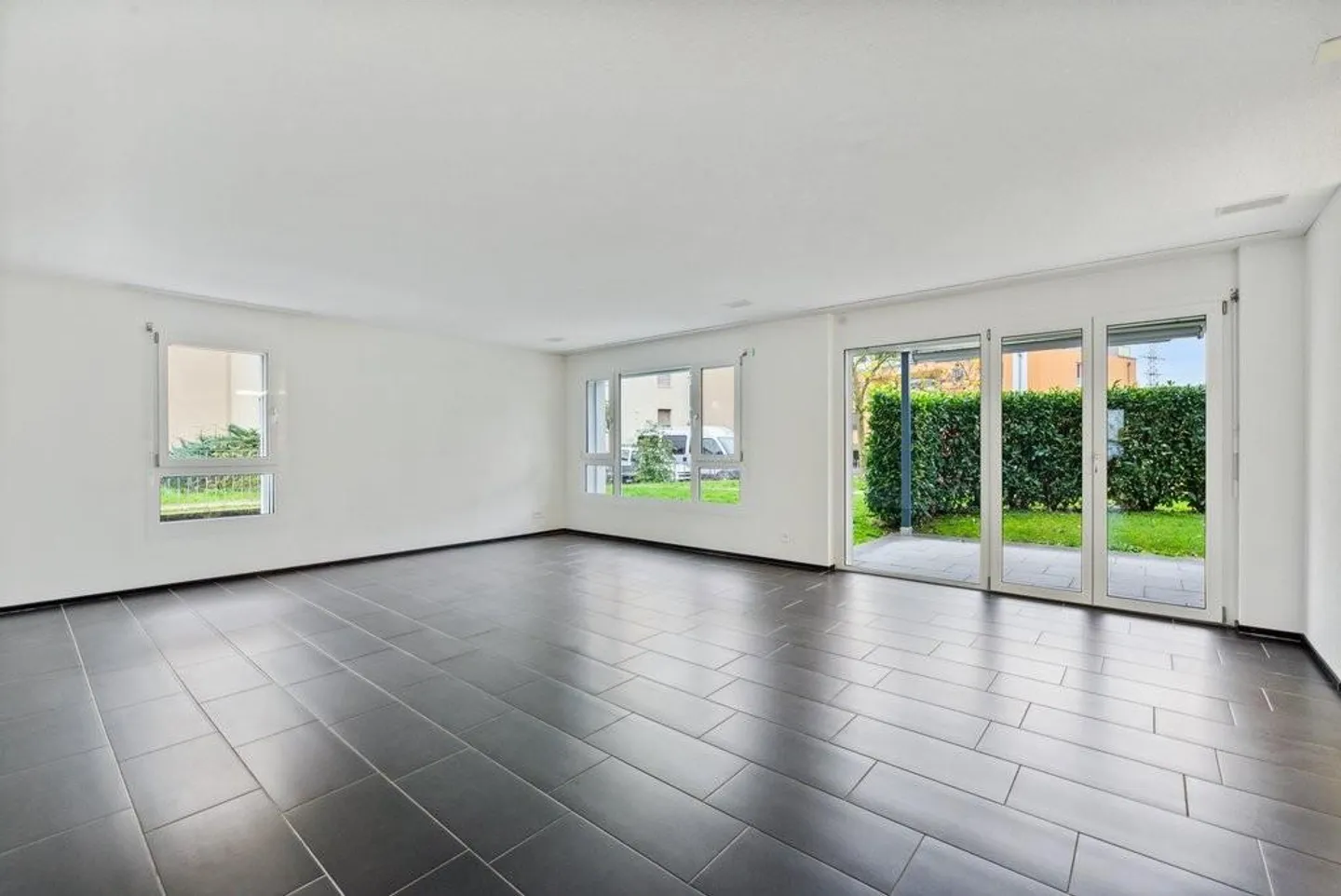 Moderne Wohnung mit Garten - Foto 4 von 11