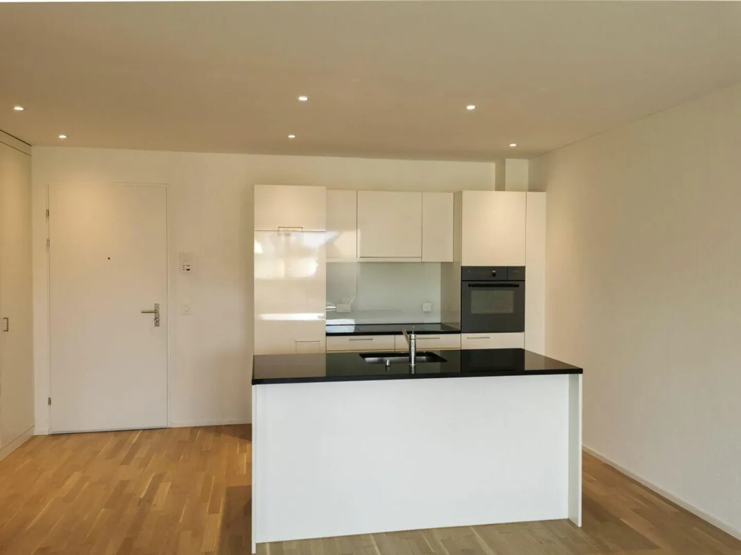 SUBLET WANTED! Modern and comfortable single apartment in Balgach - Photo 2 of 8