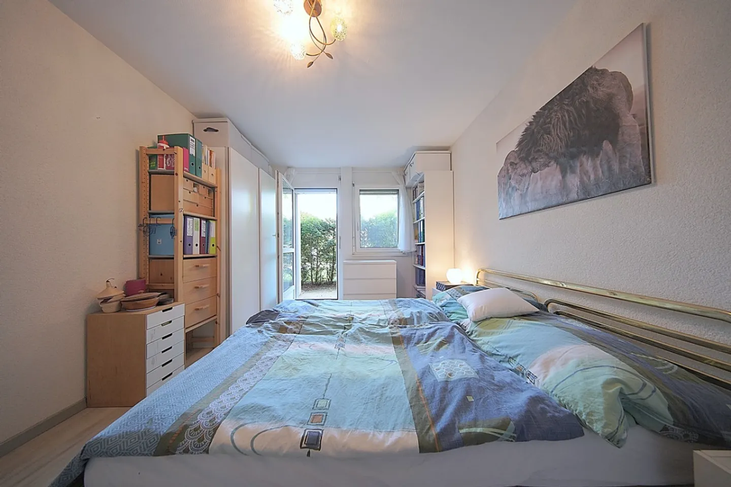 Spacieux appartement avec jardin - Photo 8 sur 13