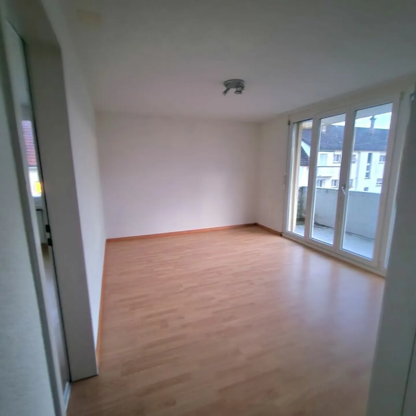 Exklusiv! preiswerte 3 ZWG mitten in der Stadt - Photo 3 of 10