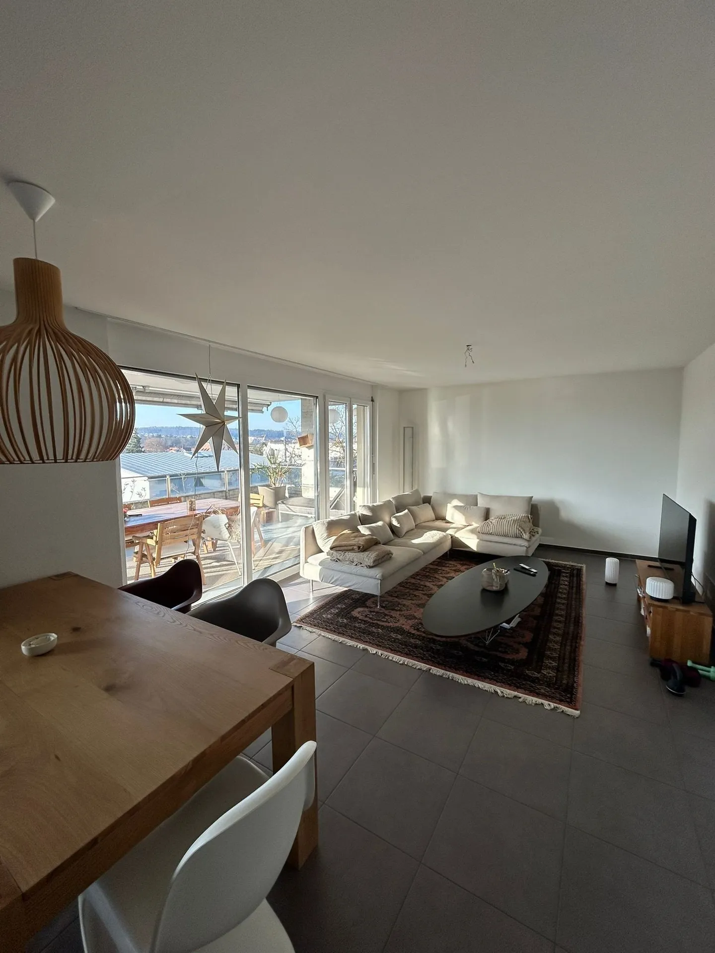 Modern 4.5-room apartment with large balcony in Dornach - Photo 9 of 9