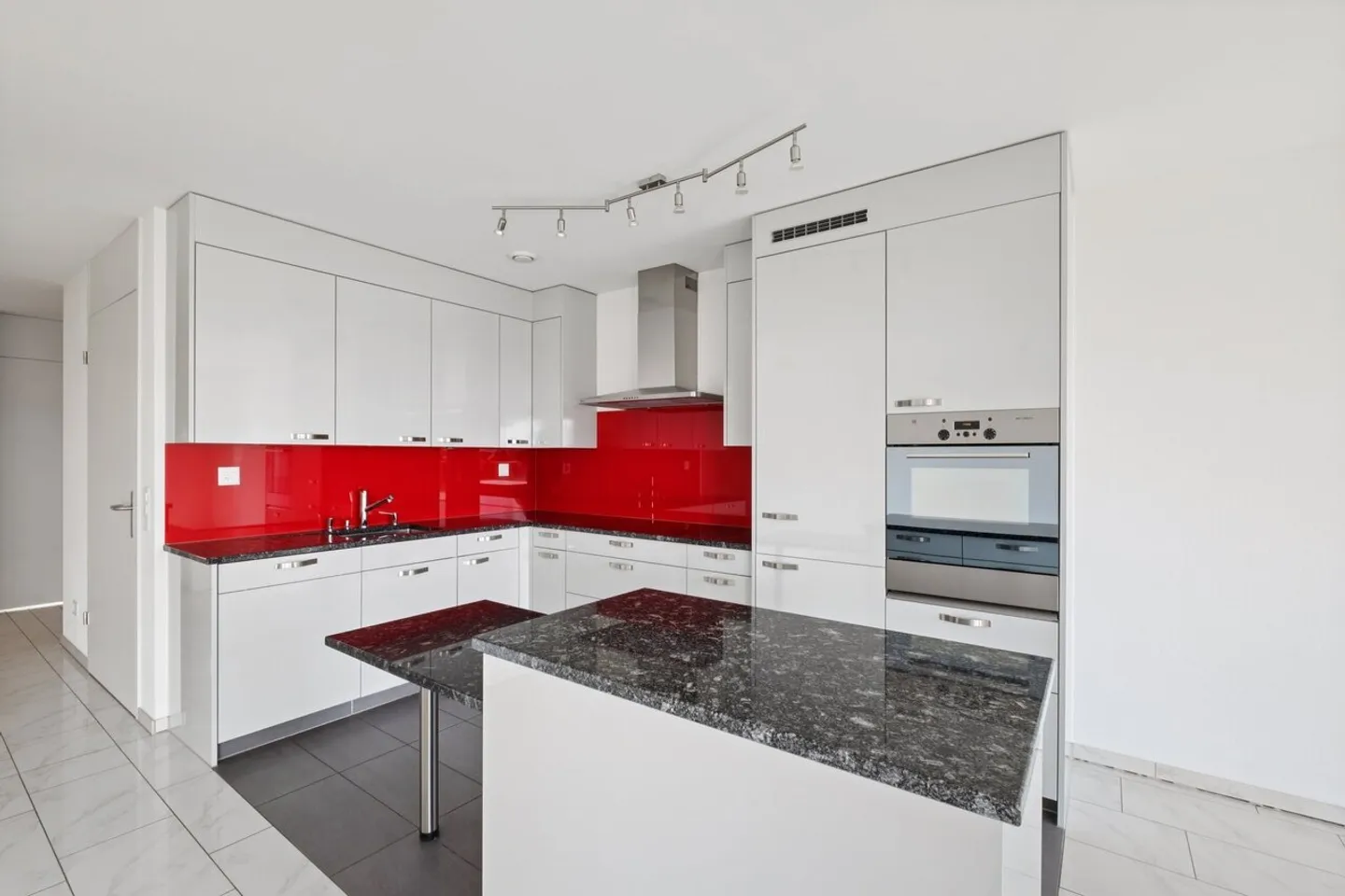 Schöne Wohnung im Zentrum von Oensingen - Foto 4 von 6