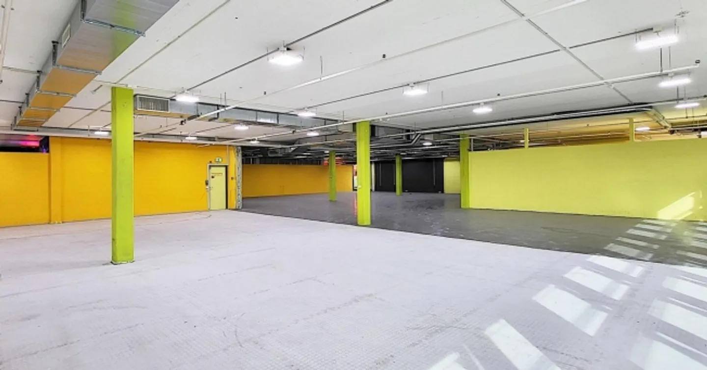 Sales area in Grütpark - right next to Cleverfit! - Photo 12 of 13