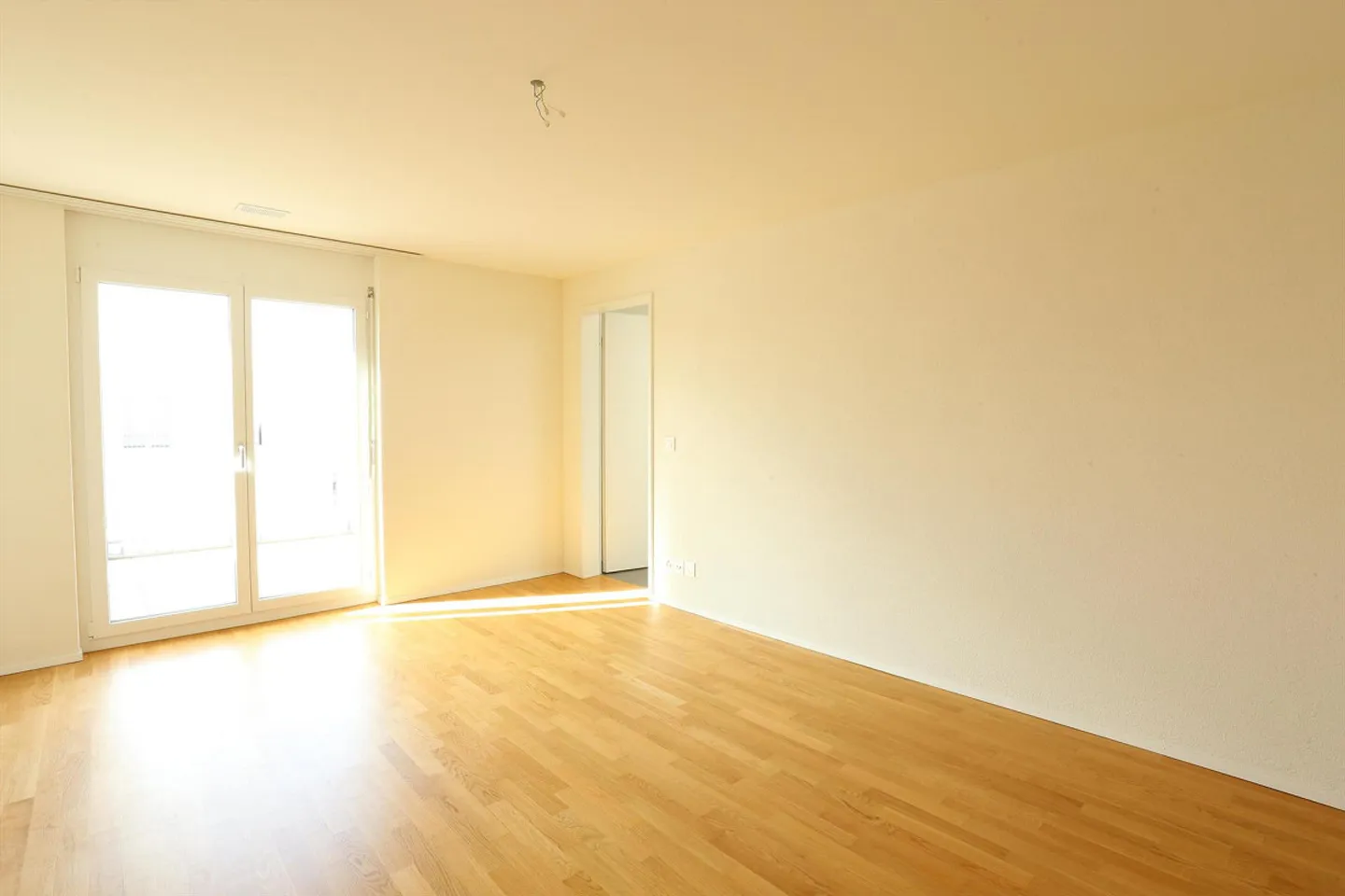 Modernes Apartment mit Terrasse - Foto 3 von 11
