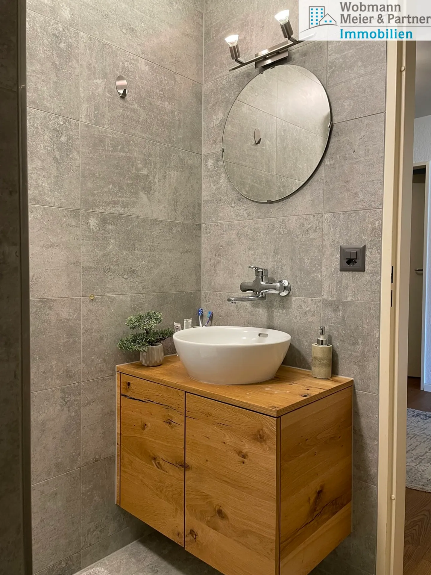 Modern Living with Style – 4.5-Room Apartment in Glattbrugg - Photo 4 of 9