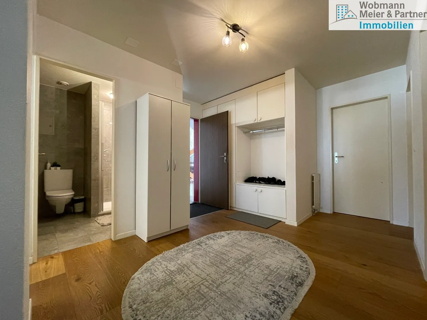 Modern Living with Style – 4.5-Room Apartment in Glattbrugg - Photo 8 of 9