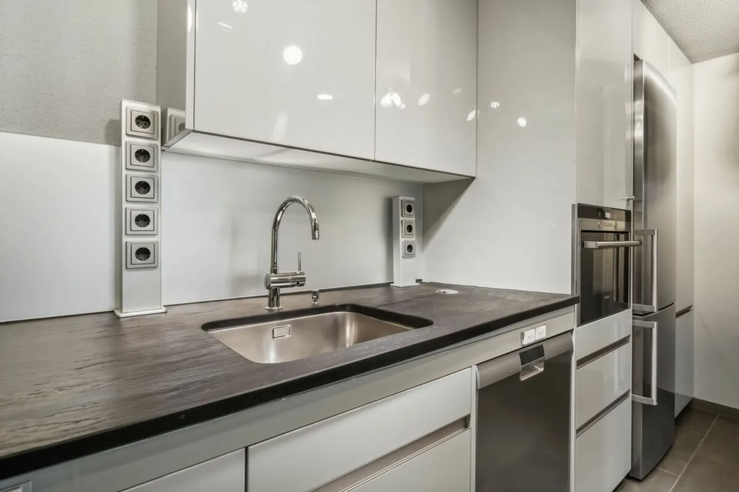 Versatile Residential and Commercial Property in Bolligen - Photo 6 of 13