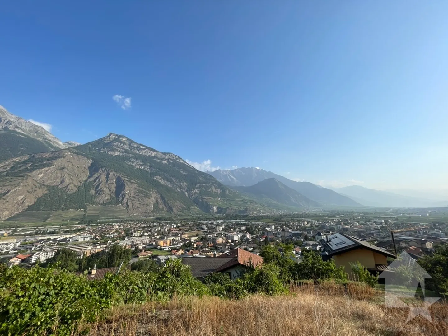 Charmante 4,5-Zimmer-Wohnung mit Garten - Foto 2 von 6