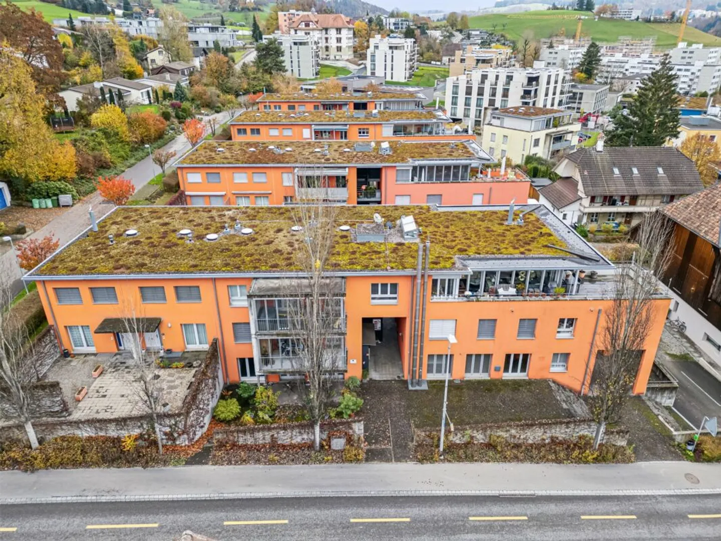 Versatile Residential and Commercial Property in Bolligen - Photo 12 of 13