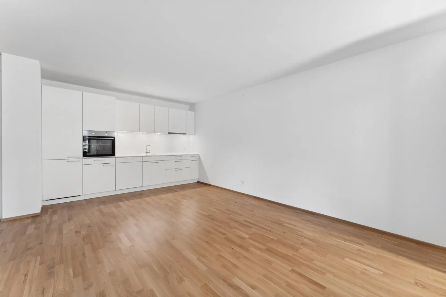 Appartamento 2.5 stanze accogliente - Foto 3 di 7
