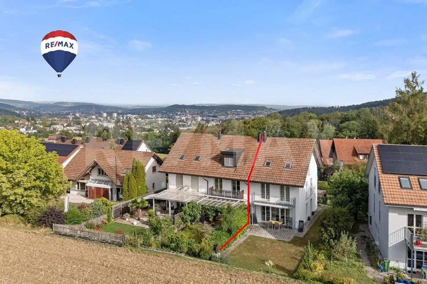 5.5-Room Corner House with Plenty of Privacy and Wide Views - Photo 1 of 13