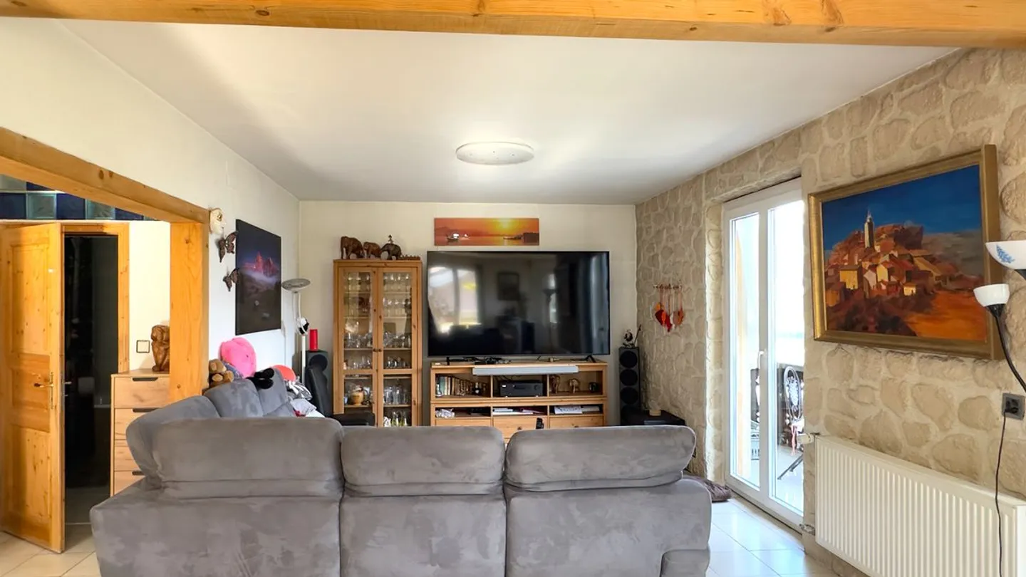 Charmante maison individuelle avec 6,5 pièces et une vue magnifique sur la plaine et les Dents-du-Midi. - Photo 8 sur 13