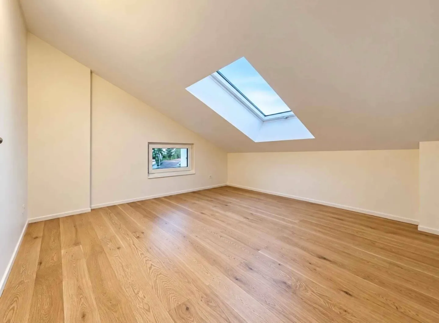 Appartement Charmant avec Vue sur le Lac - Photo 8 sur 9