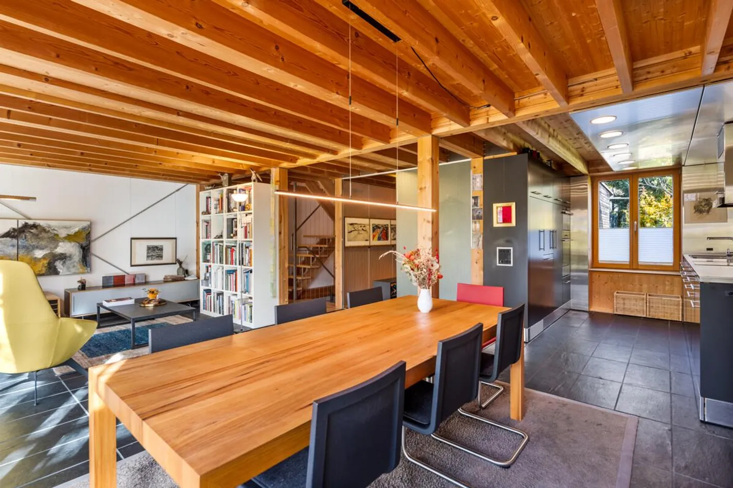 Uster: modernes Reihenhaus mit Terrasse und Garten - Foto 2 von 6