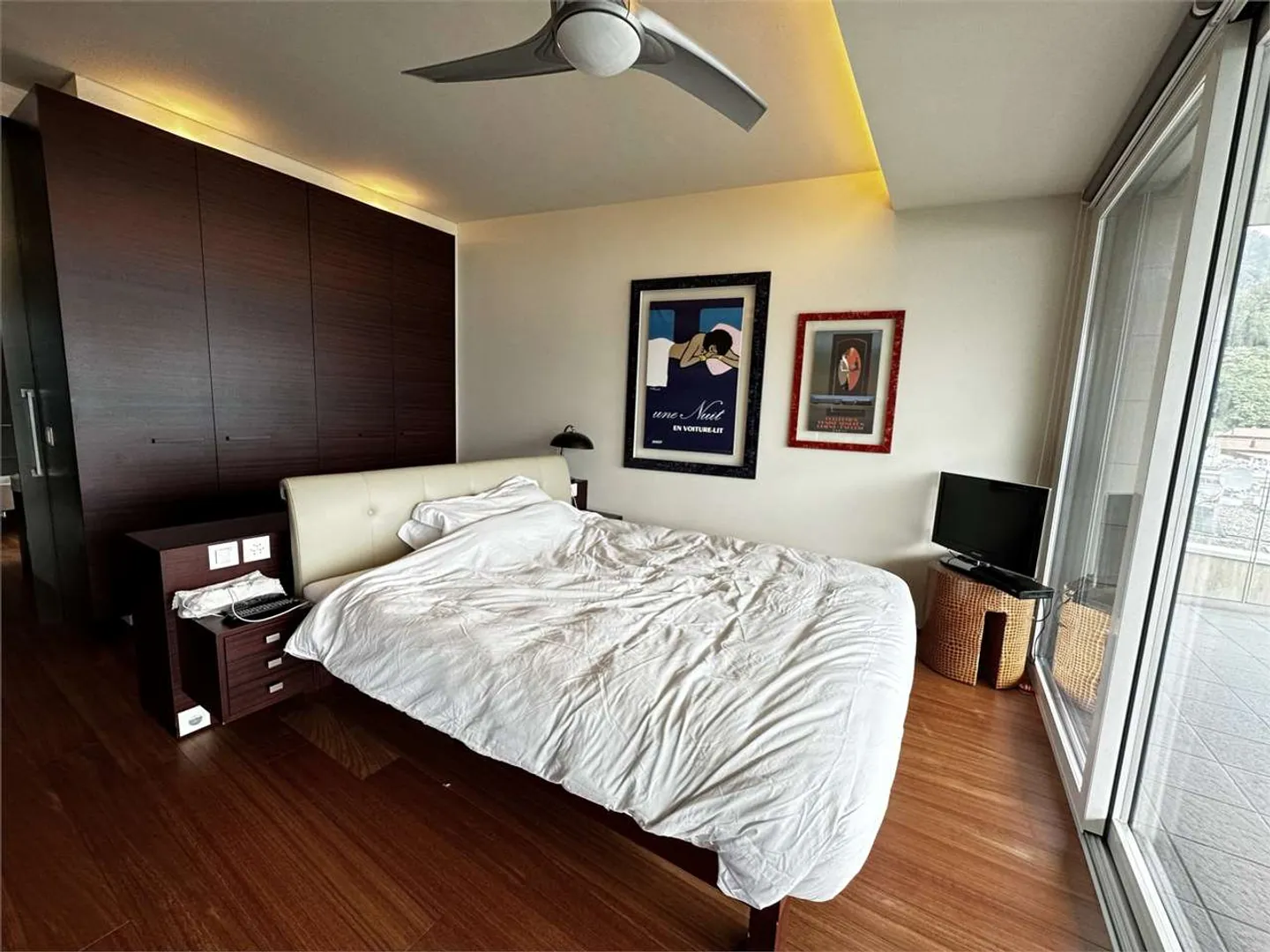 Apartment with terrace and charming lake view - Photo 15 of 22