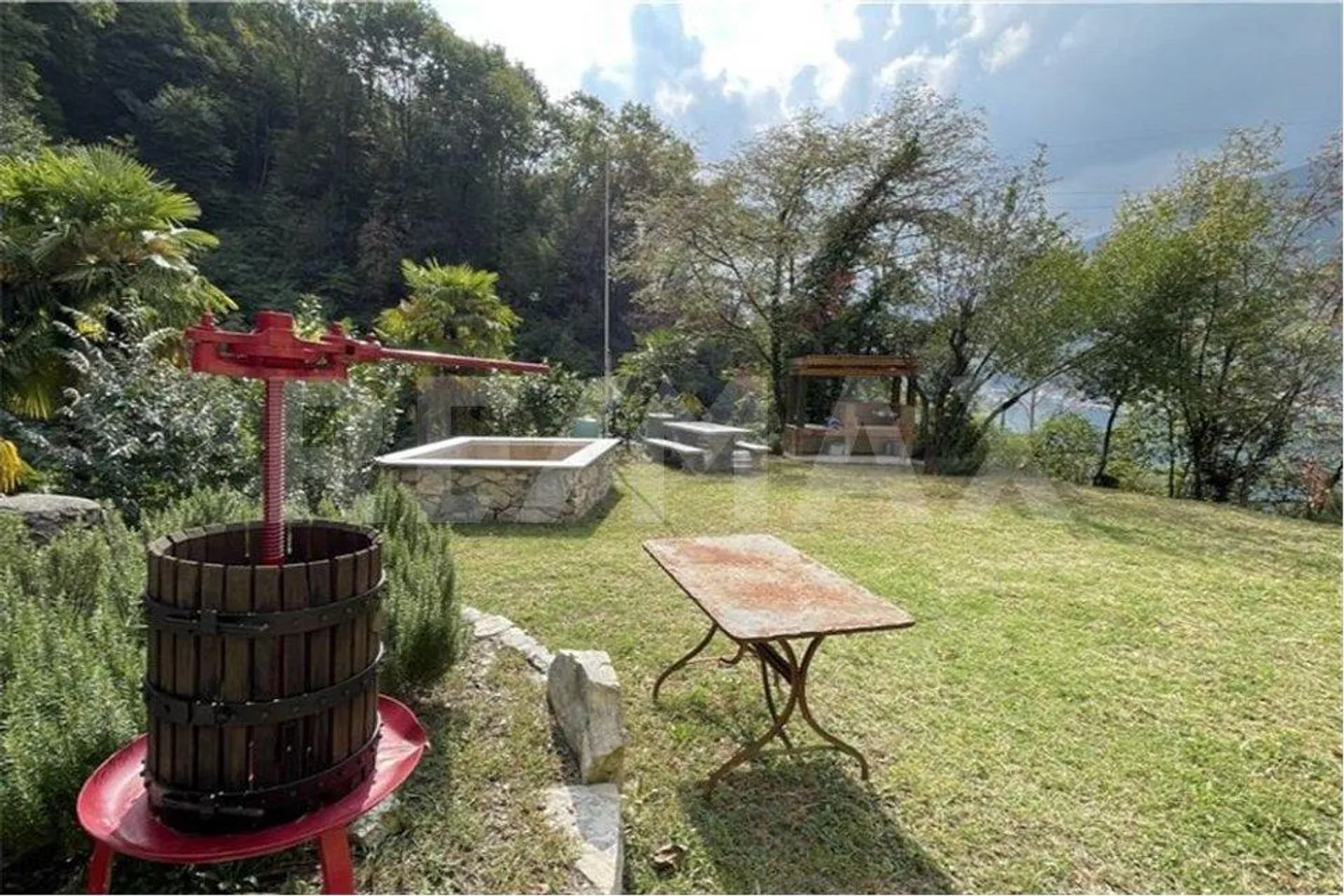 Rustico Charmant avec Vue sur le Lac - Photo 8 sur 13