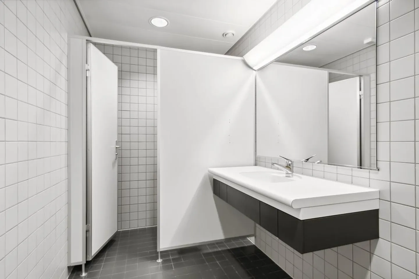 Inviting Office Spaces at the Magnet Area - Photo 12 of 12