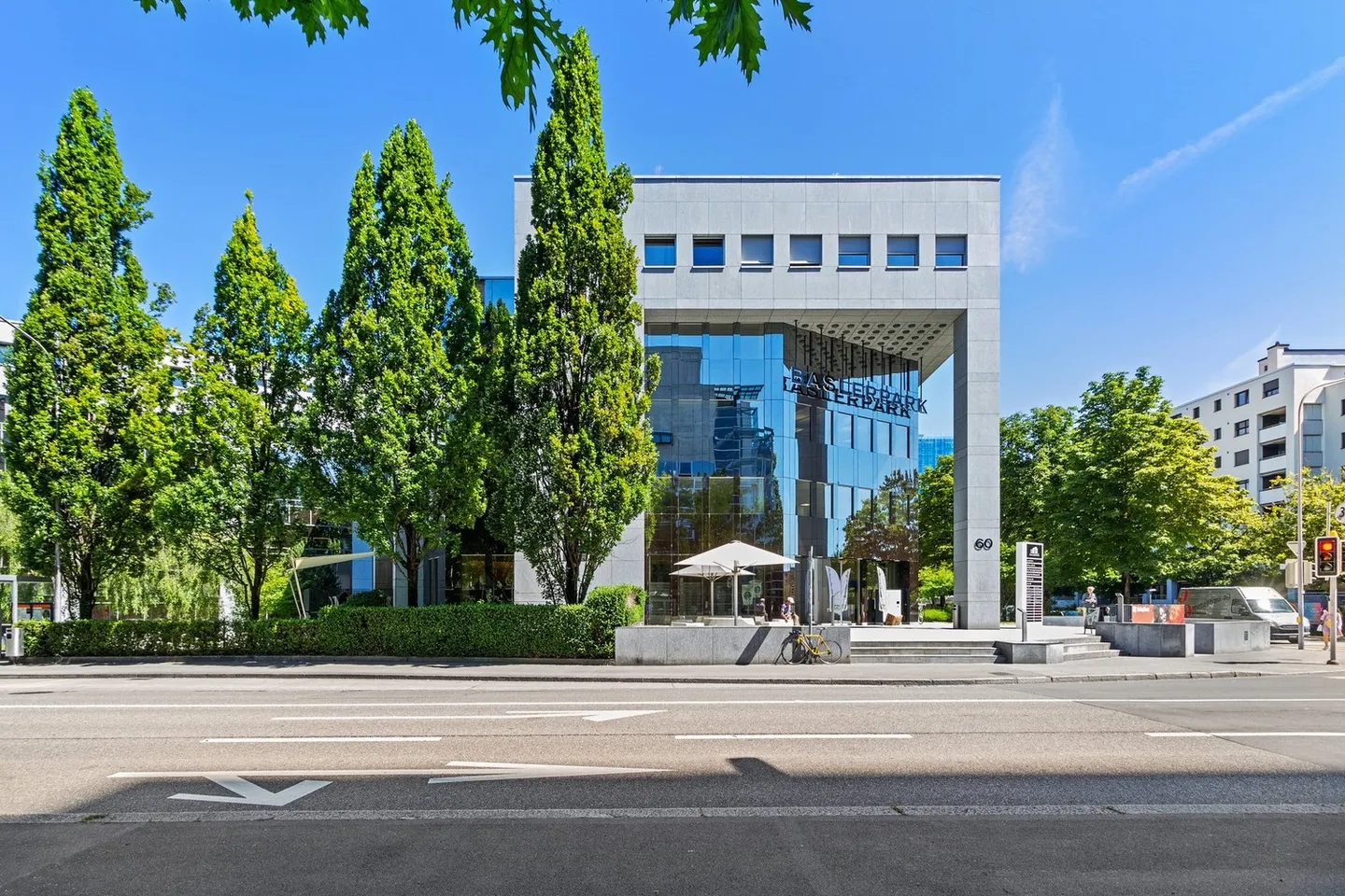 Modernes Büro in Zürich - Foto 1 von 12