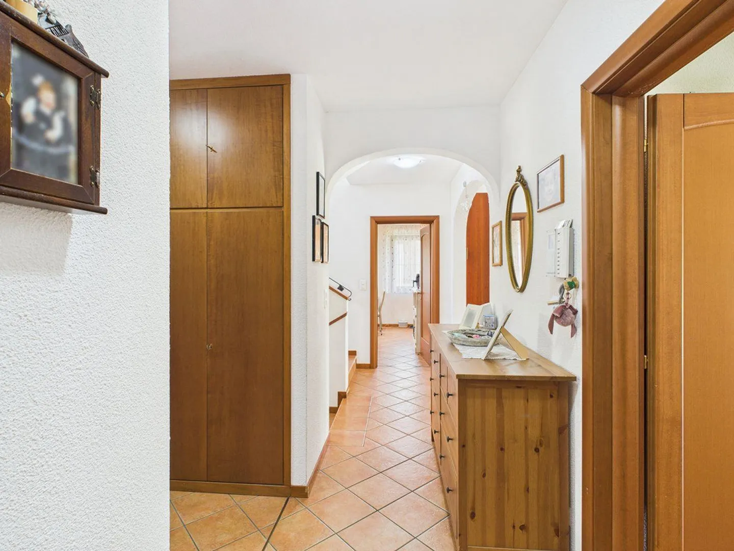 Independent Villa with Large Garden and Characteristic Grottino - Photo 7 of 26