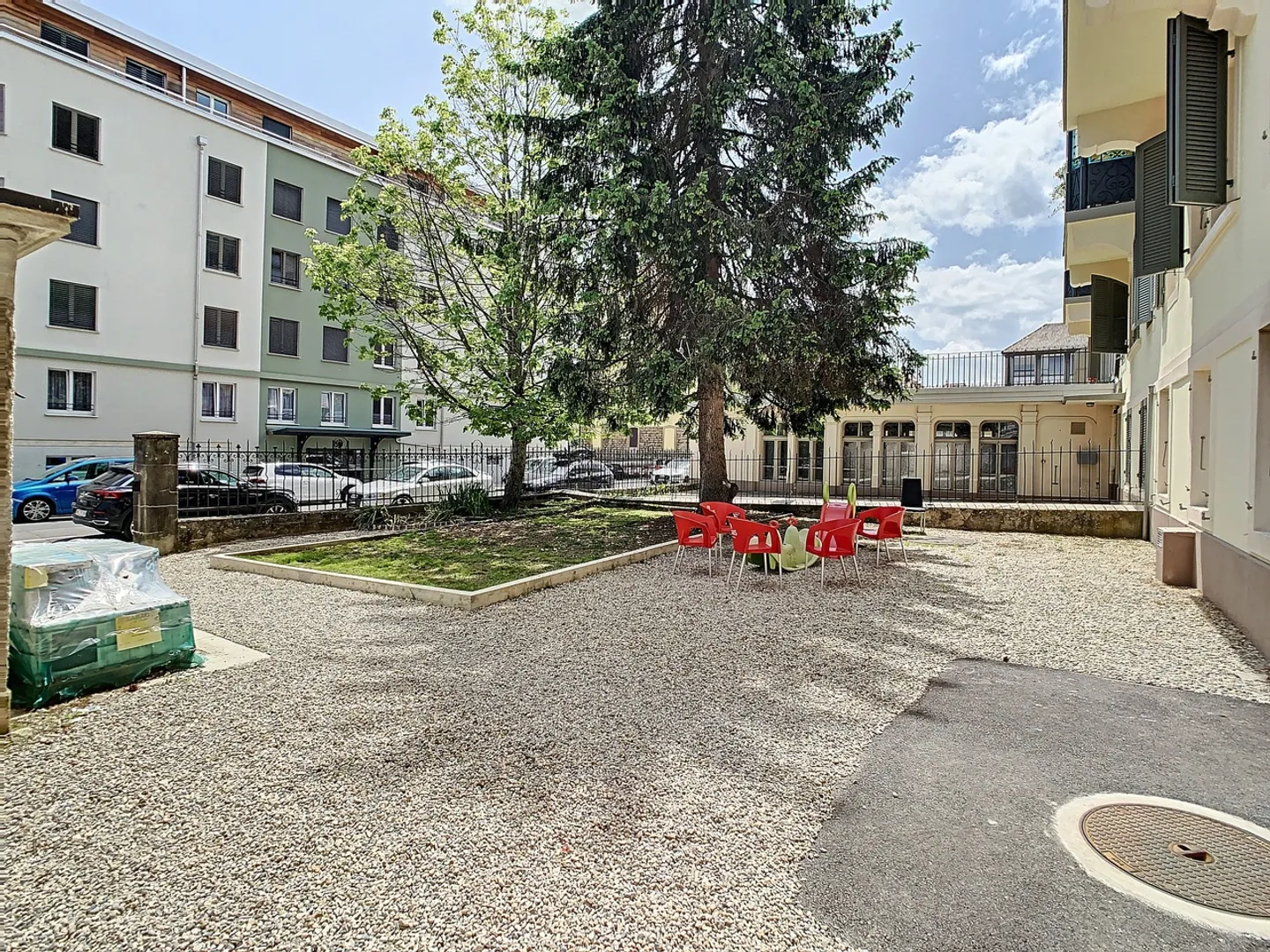 Deux bâtiments locatifs avec un rendement brut de 5,3 % - Photo 3 sur 12