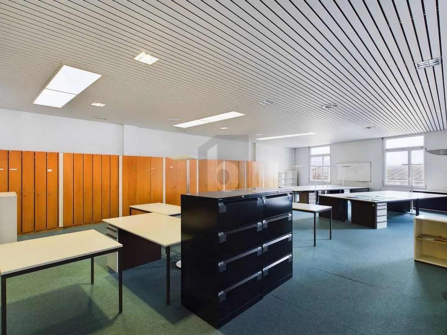 BEAUCOUP D'ESPACE POUR UNE CONCEPTION LIBRE - Photo 2 sur 4