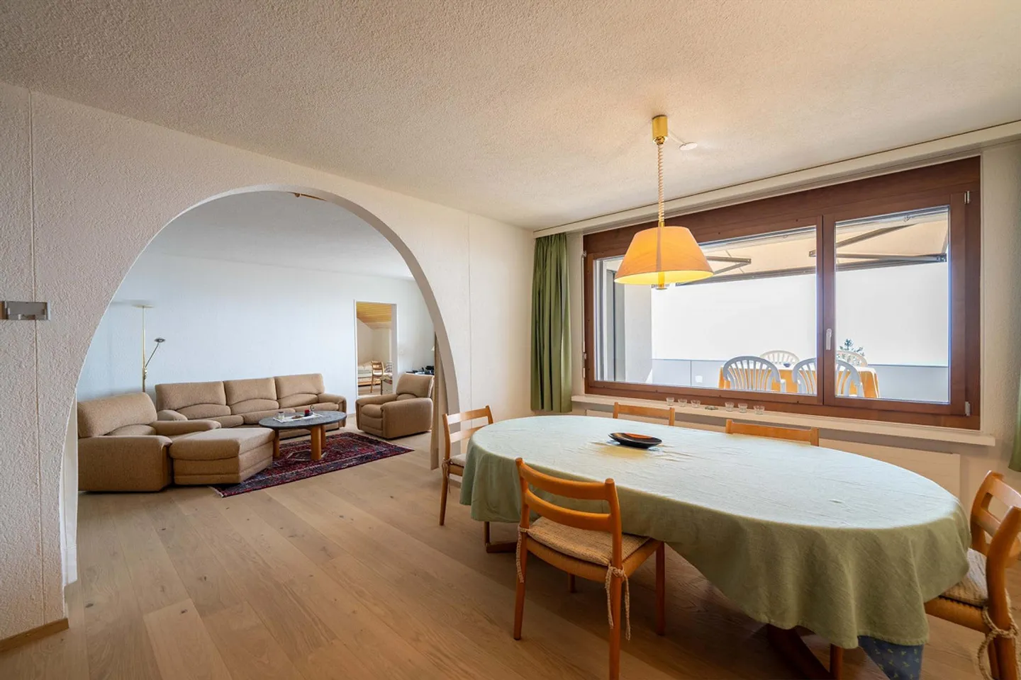 Appartamento in terrazza con 4 stanze e panorama da sogno - Foto 3 di 10