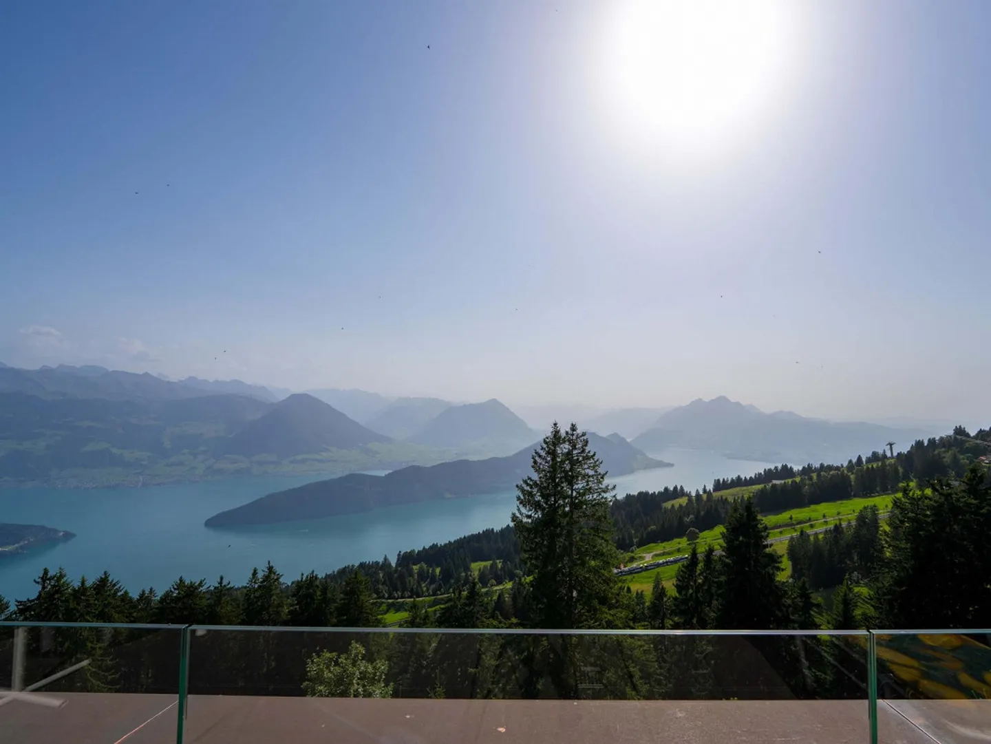 Appartamento in terrazza con 4 stanze e panorama da sogno - Foto 1 di 10