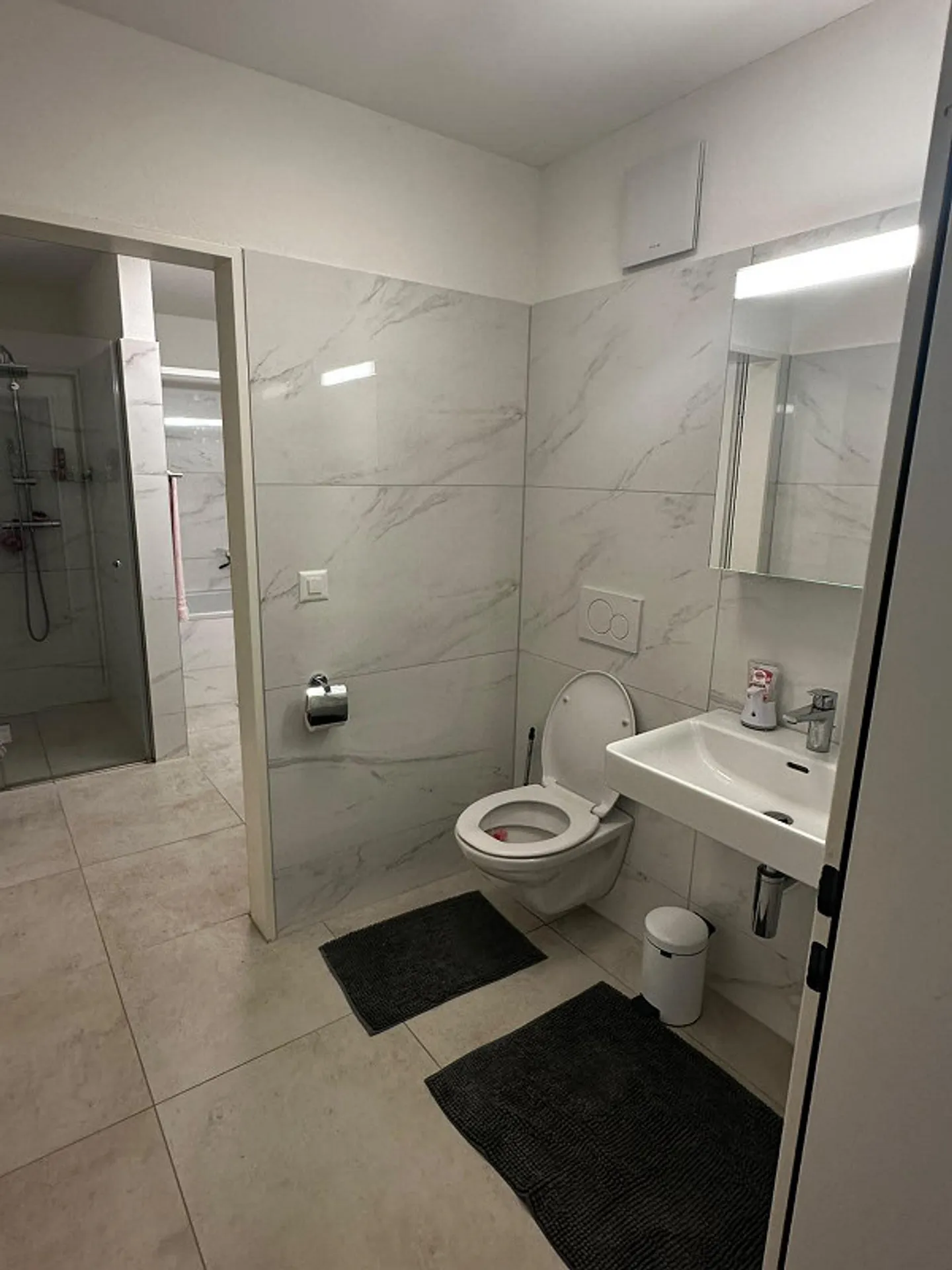 Modernes Apartment mit Seesicht - Foto 7 von 9