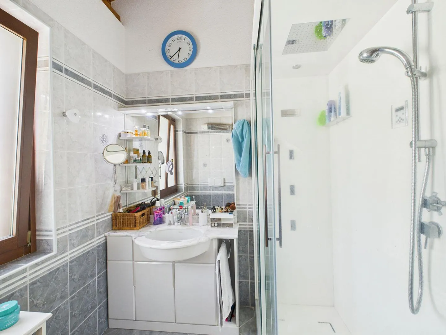 Independent Villa with Large Garden and Characteristic Grottino - Photo 15 of 26