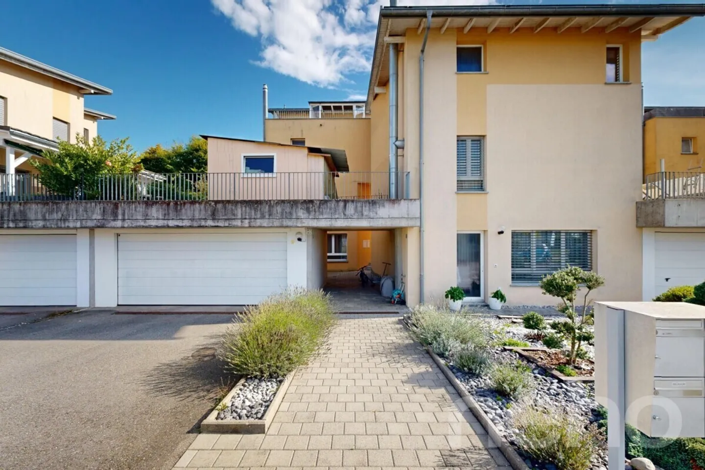 Una villa luminosa e unica nel cuore di Avenches - Foto 2 di 12