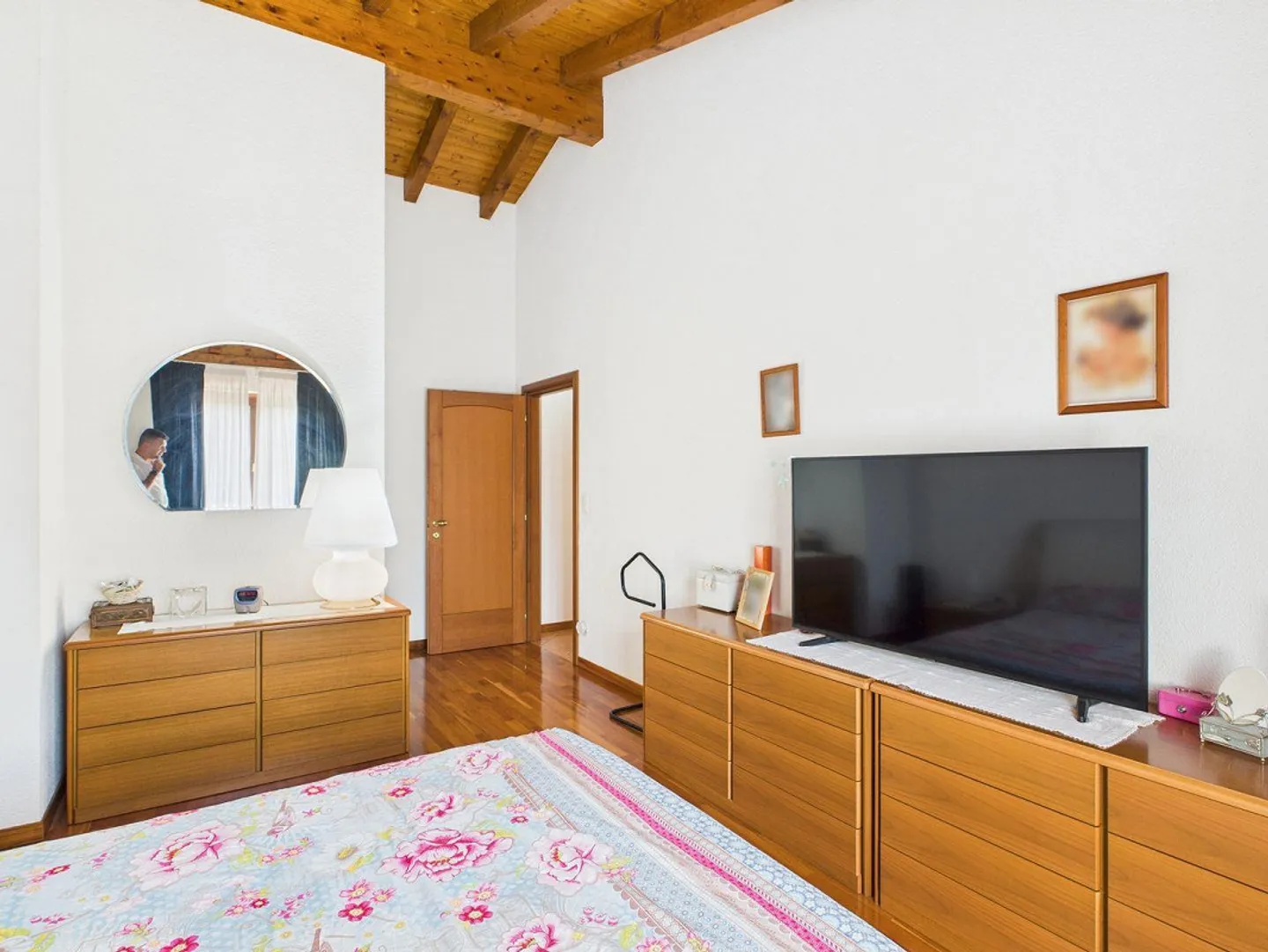 Independent Villa with Large Garden and Characteristic Grottino - Photo 17 of 26