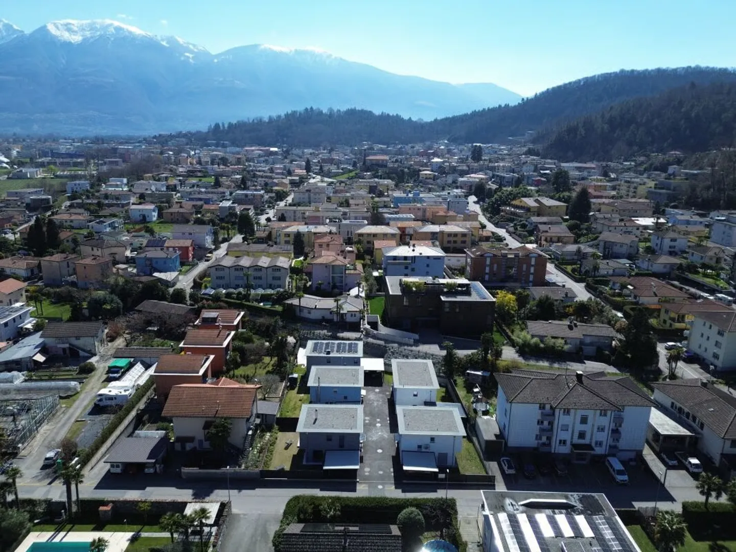 Luxusvilla in ruhigem Losone - Foto 30 von 46