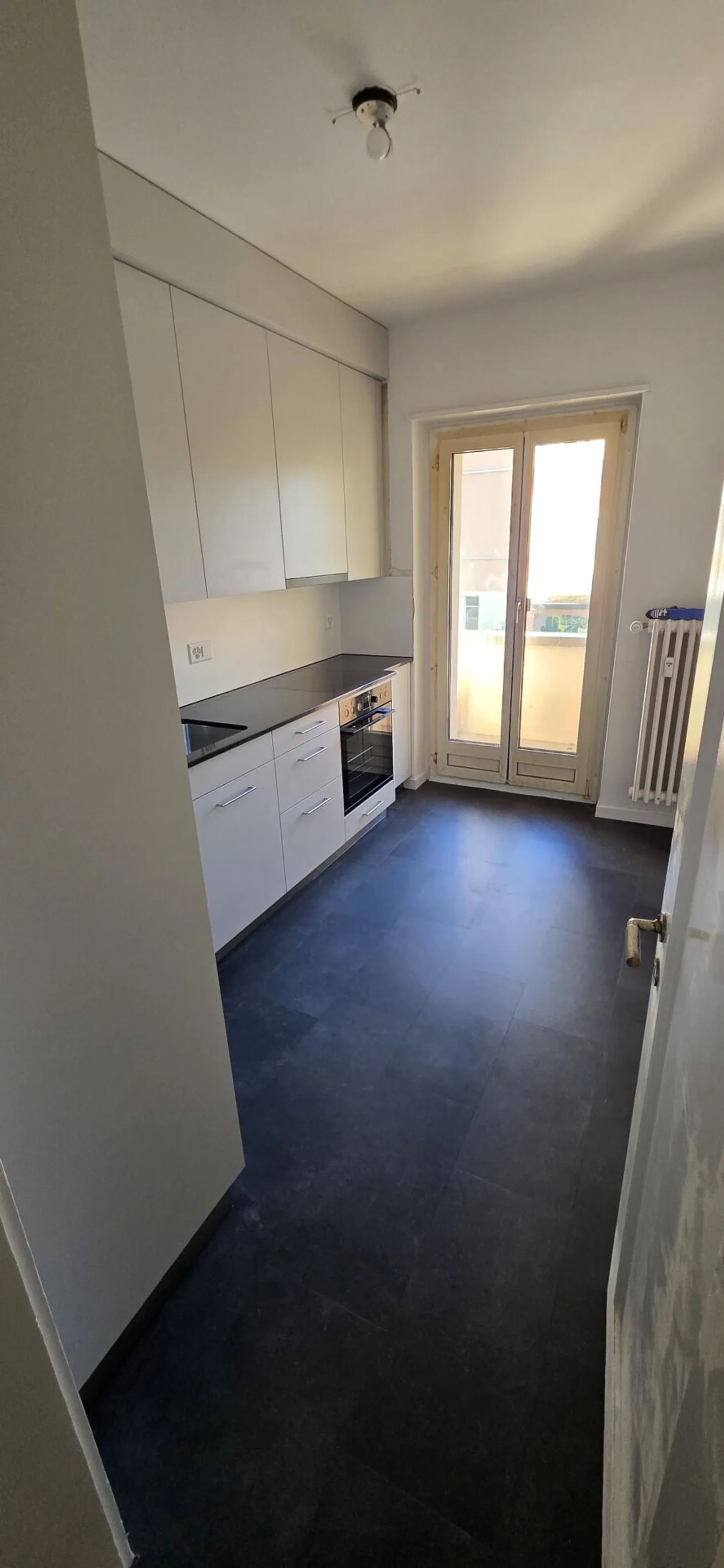 Freshly renovated 3-room apartment in the Weissenbühl district for rent! - Photo 1 of 6