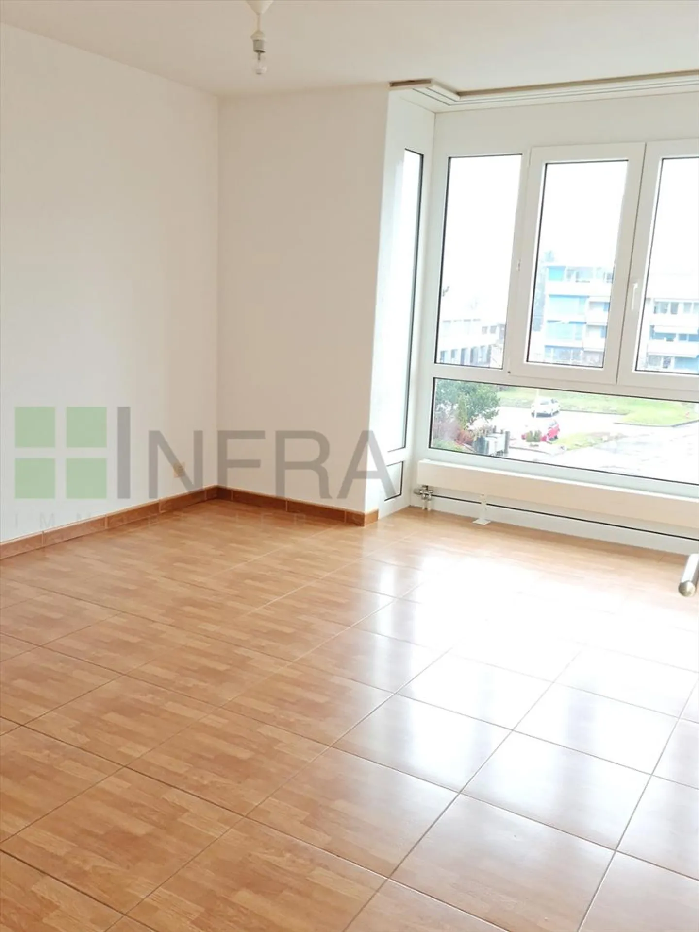 2,5 Zimmer renoviert mit Aufzug - Nur einen Steinwurf vom Dorf entfernt - Foto 10 von 13