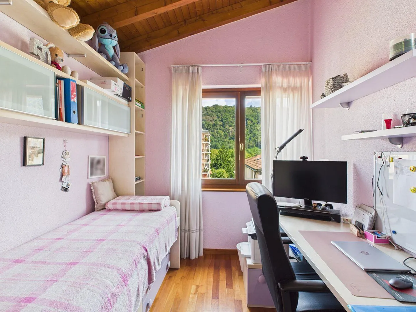 Independent Villa with Large Garden and Characteristic Grottino - Photo 21 of 26