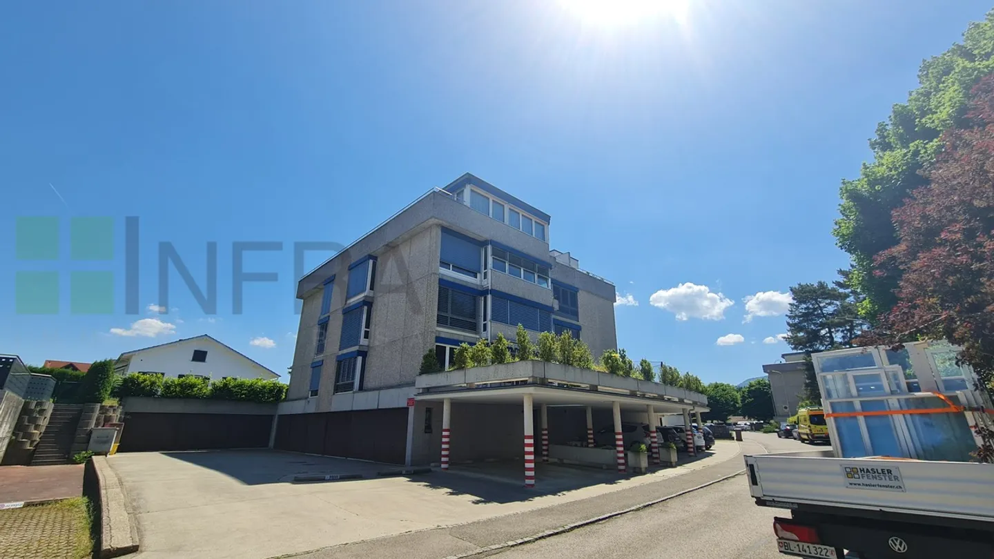 2,5 Zimmer renoviert mit Aufzug - Nur einen Steinwurf vom Dorf entfernt - Foto 12 von 13