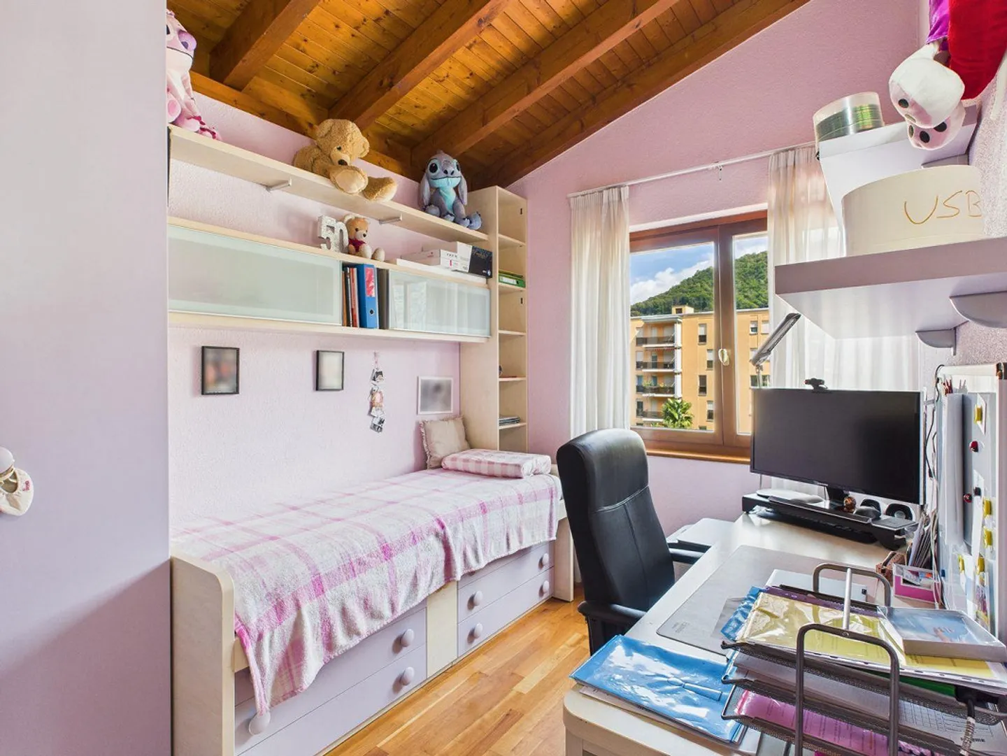 Independent Villa with Large Garden and Characteristic Grottino - Photo 20 of 26